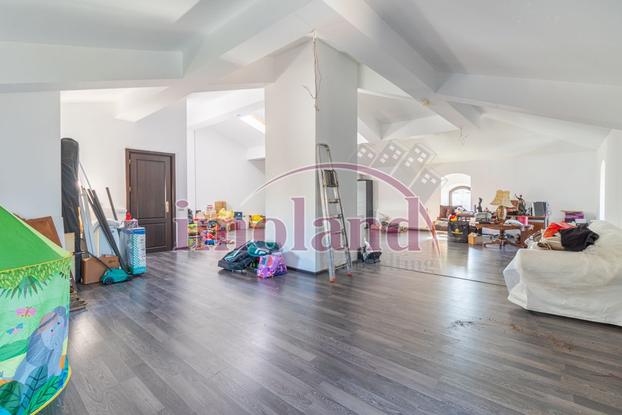 Vila cu piscina si garaj - 6 dormitoare - Pantelimon - Poză 37