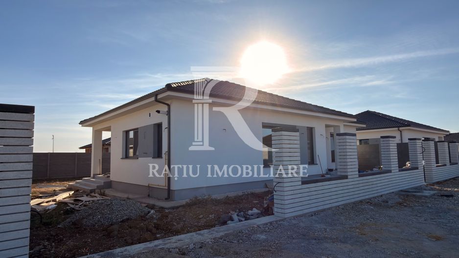 Casă nouă cu teren de 500 mp | Sântandrei | Semifinisată sau la cheie - Poză 2