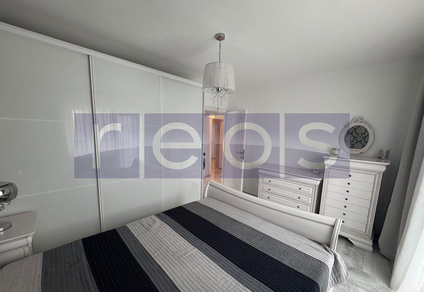 VANZARE 3 CAMERE DECOMANDAT - VITAN MALL - MIHAI BRAVU - Poză 4