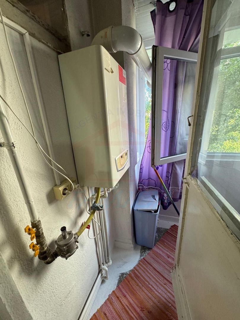 69.900 Euro Ap 2 camere cu 2 balcoane, decomandat, etaj 2, Micro18 - Poză 7