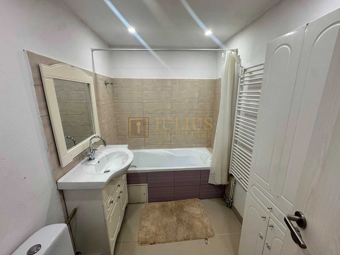 2 camere| aproape de FEEA- zona Lunei| Complexul Studențesc| CENTRALA PROPRIE - Poză 5