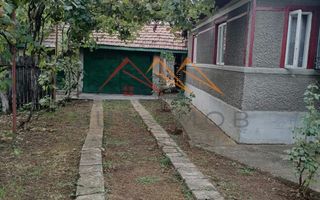 Casa rustica 3 camere, 4000 mp teren, cabana din lemn, pomi fructiferi - Poză 4