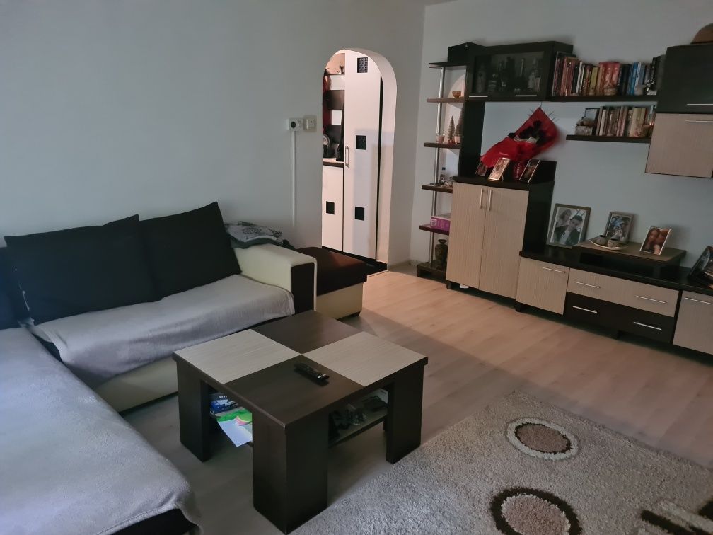 Apartament de vânzare - Poză 2