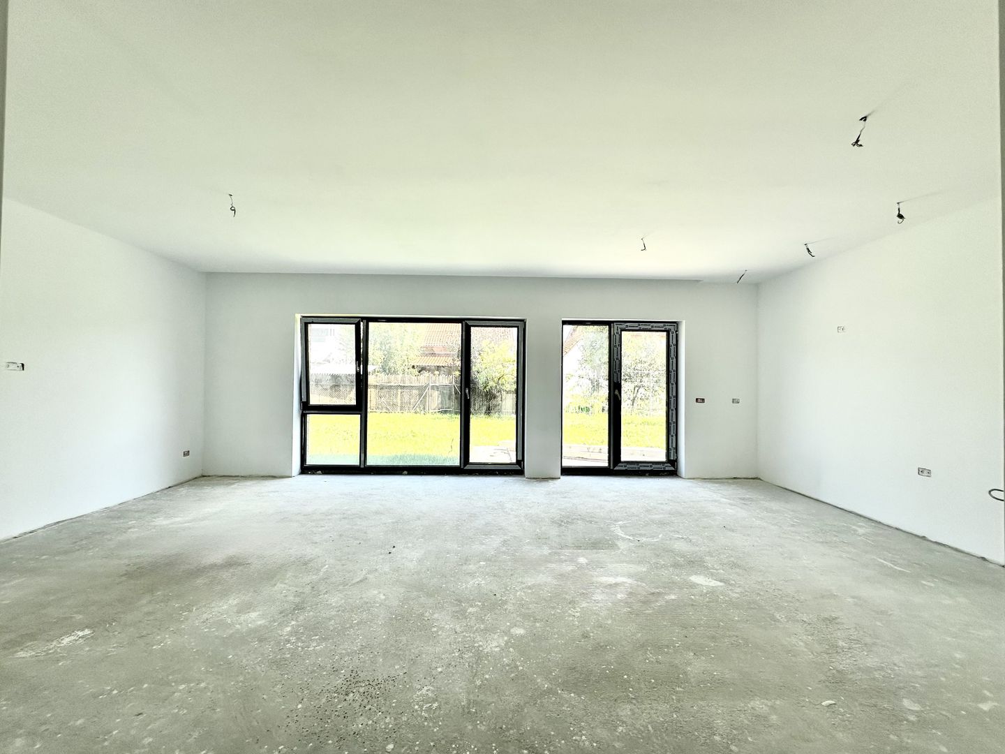 Casa individuala - 172 mp util - terasa rooftop cu jacuzzi , 550 teren - Poză 9