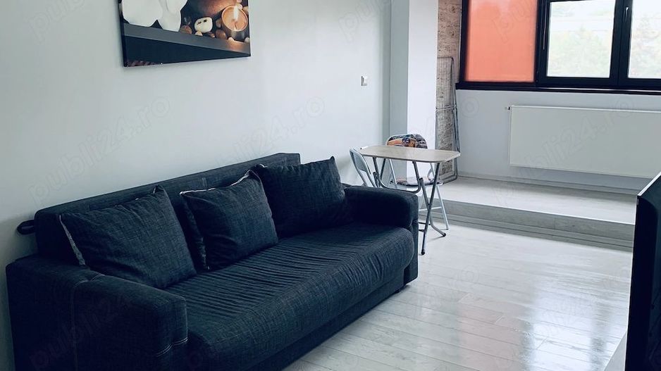 De inchiriat apartament cu o camera Centru, 280 euro - Poză 1