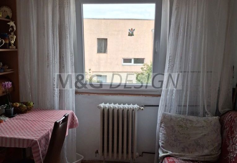 Garsoniera zona Buziasului - Poză 2