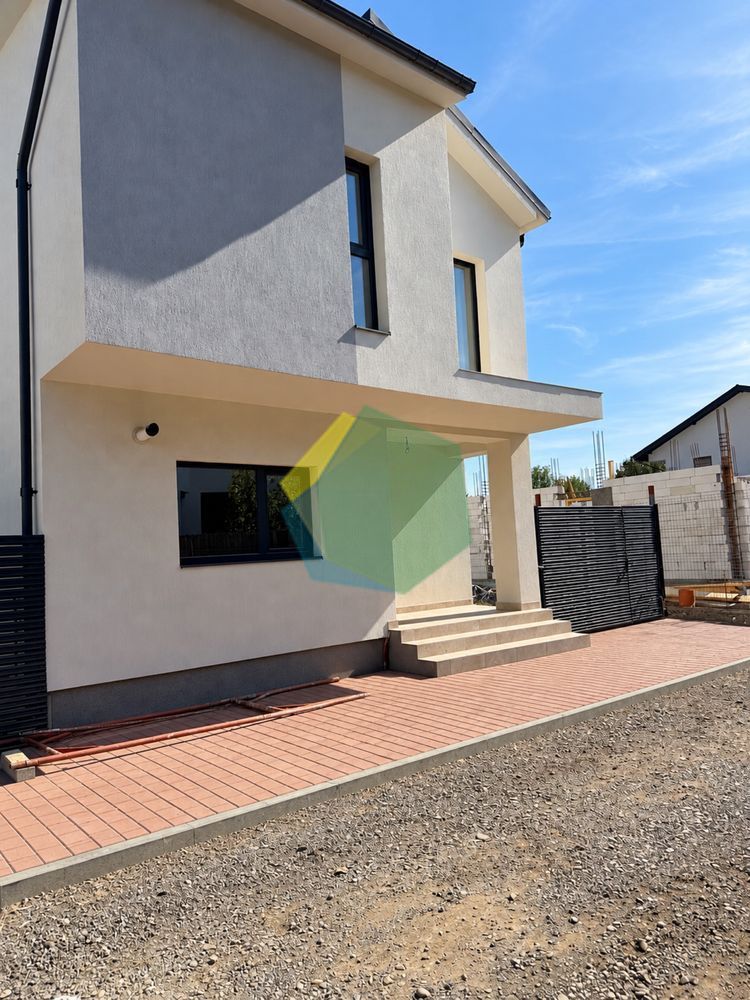 OCAZIE RARĂ! Casă Individuală Premium în Otopeni | Curte 280mp - Poză 1
