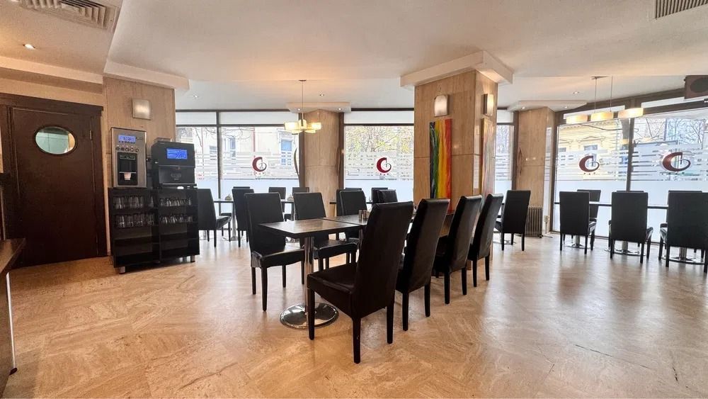 Spatiu comercial de inchiriat| zona ultracentrala, locatie de colt - Poză 2