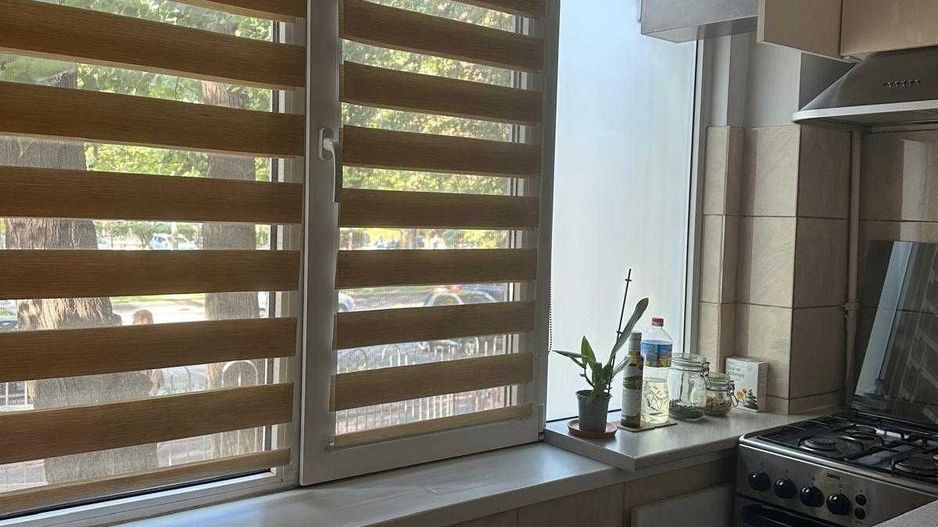 Garsonieră 38 mp, parter, balcon închis, boxă, metrou 2 min - Poză 5
