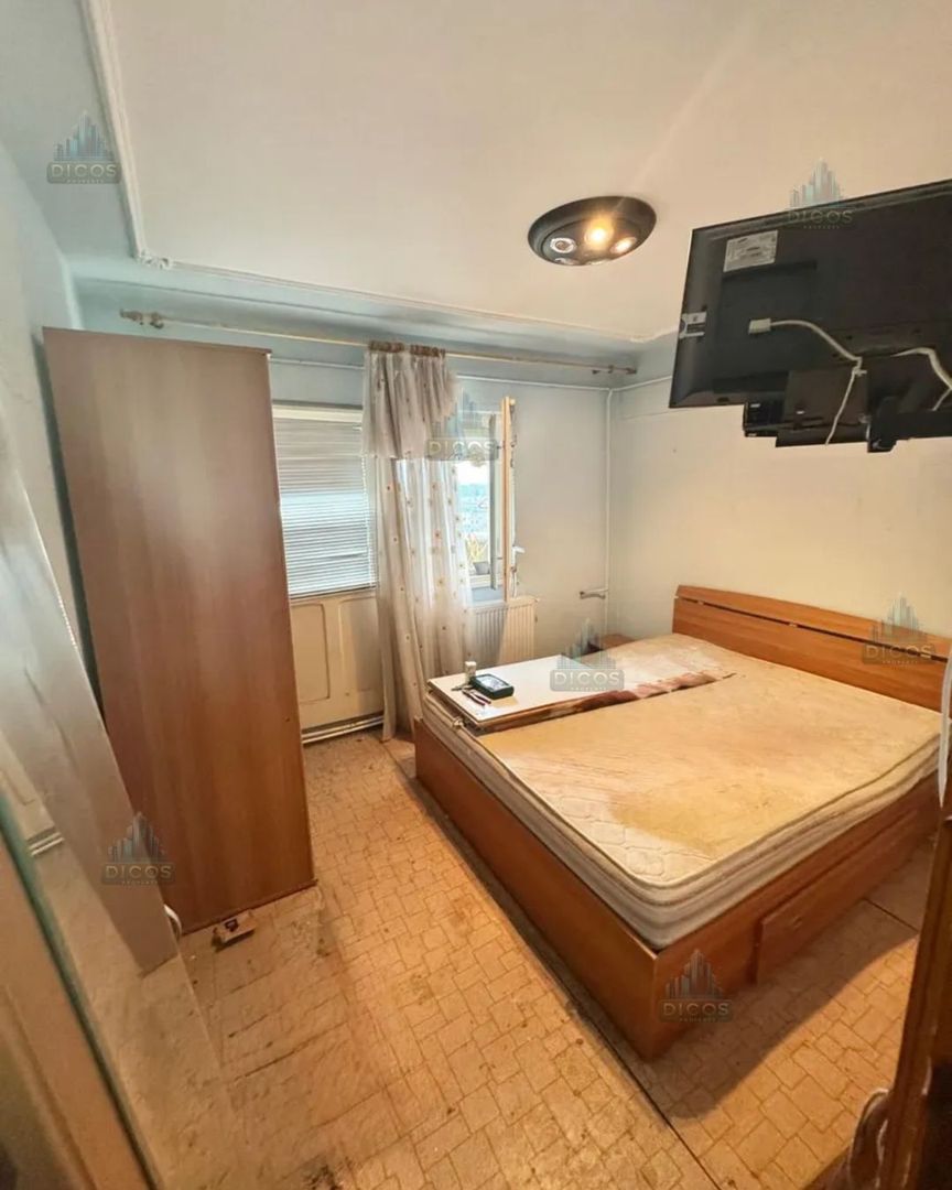 Apartament 4 Camere – Lângă Liceul Maiorescu, Giurgiu - Poză 4