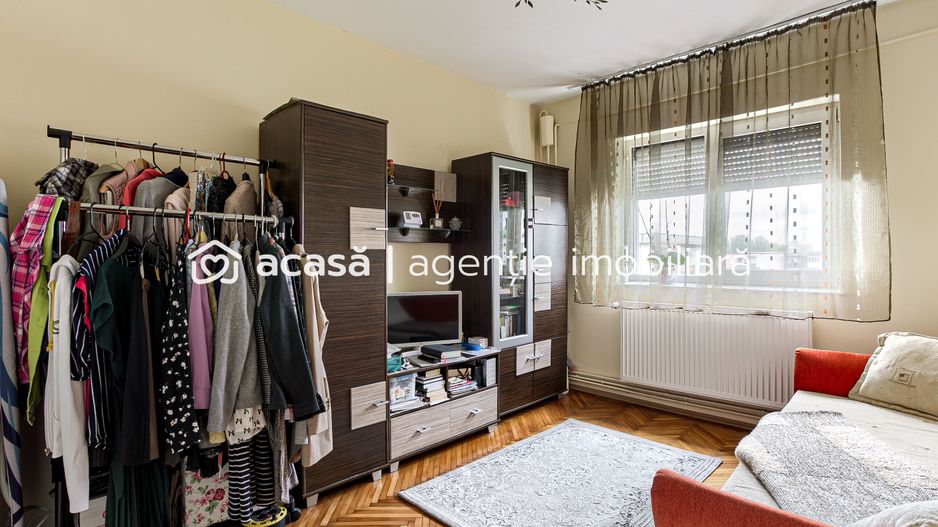 Apartament cu 3 camere zona Miorița etaj 4 - Poză 6