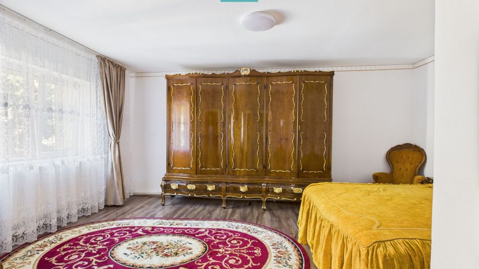 Casă cu 3 camere, anexe  locație Premium în Pecica - Poză 11