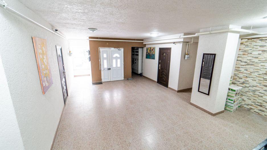 Apartament modern,  cu un dormitor, str Tudor Vladimirescu Arad - Poză 2