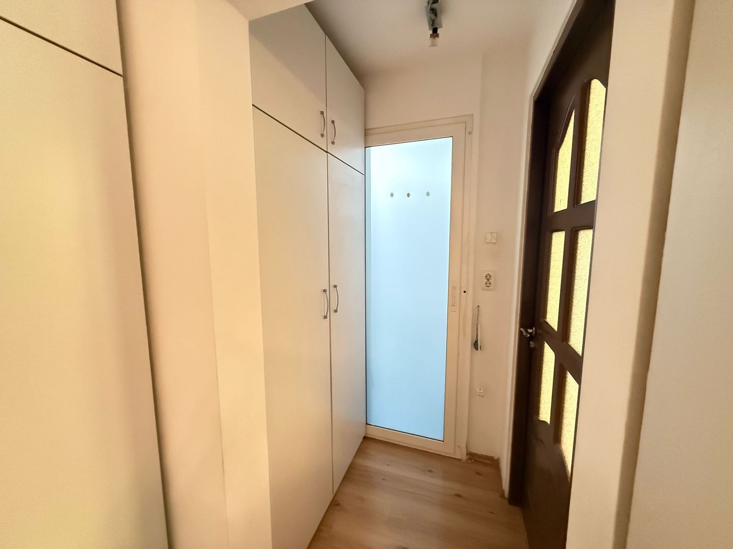 Apartament 2 Camere Teiul Doamnei Lacul Tei - Poză 4