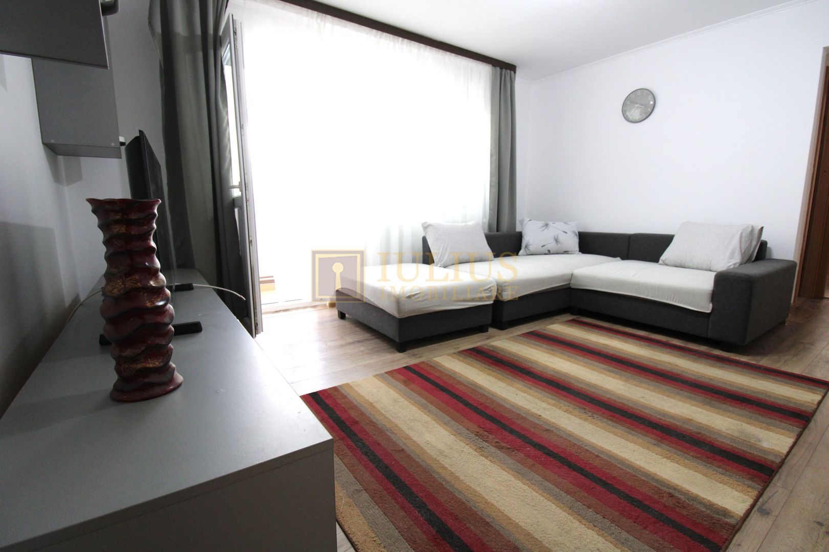 Apartament in zona Spitalului Judetean - Poză 1