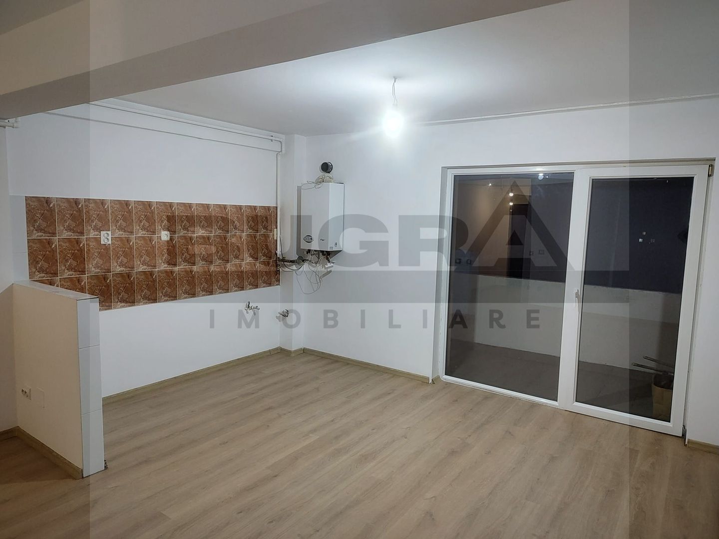 Apartament de 2 camere, modern, 44mp,  terasa 16mp, zona Penny Apahida - Poză 1