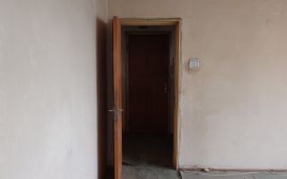 Apartament 4 camere necesita renovar, Chilia Veche, Drumul Taberei - Poză 4