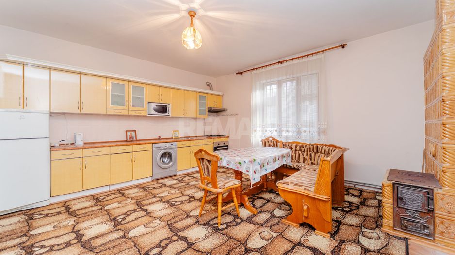 Casă  în 2 nivele - Durlești - Poză 6