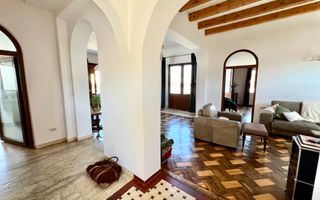 Penthouse de Poveste cu Design Arhaic-Modern și Terasă Panoramică - Poză 9