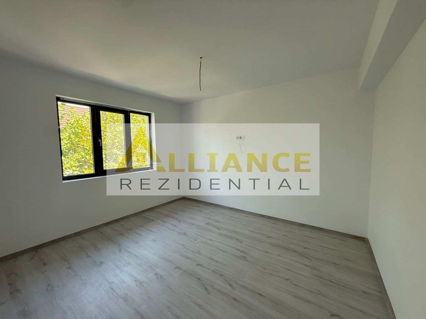 Vila individuala P+1E || 5 camere 2 bai || 275mp teren - Poză 8