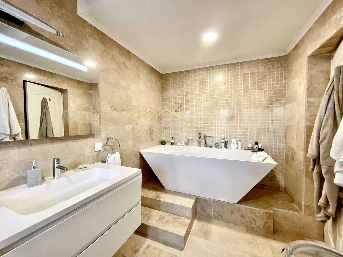 Vila De Vanzare | Erou Iancu Nicoale - Poză 4