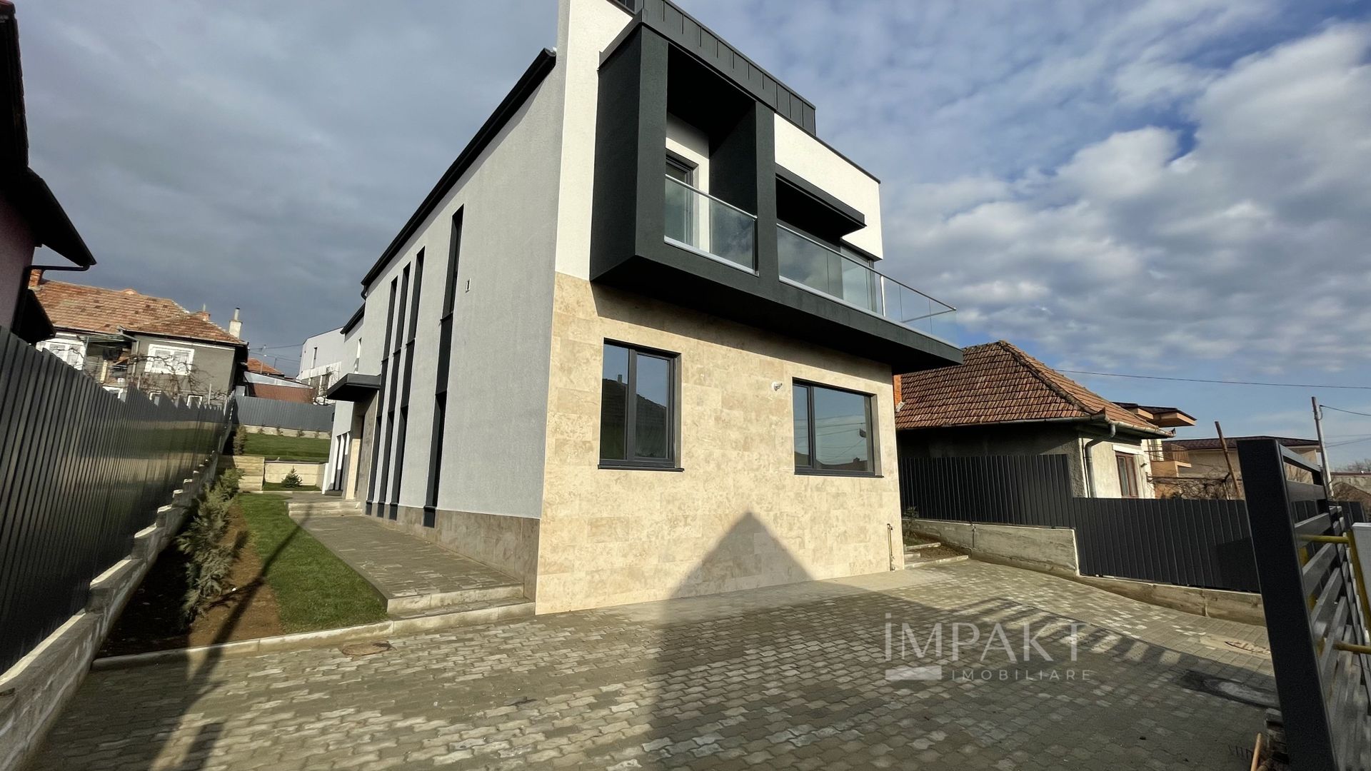 Duplex finisat, 145 mp, panorama superba – Dambul Rotund! - Poză 2