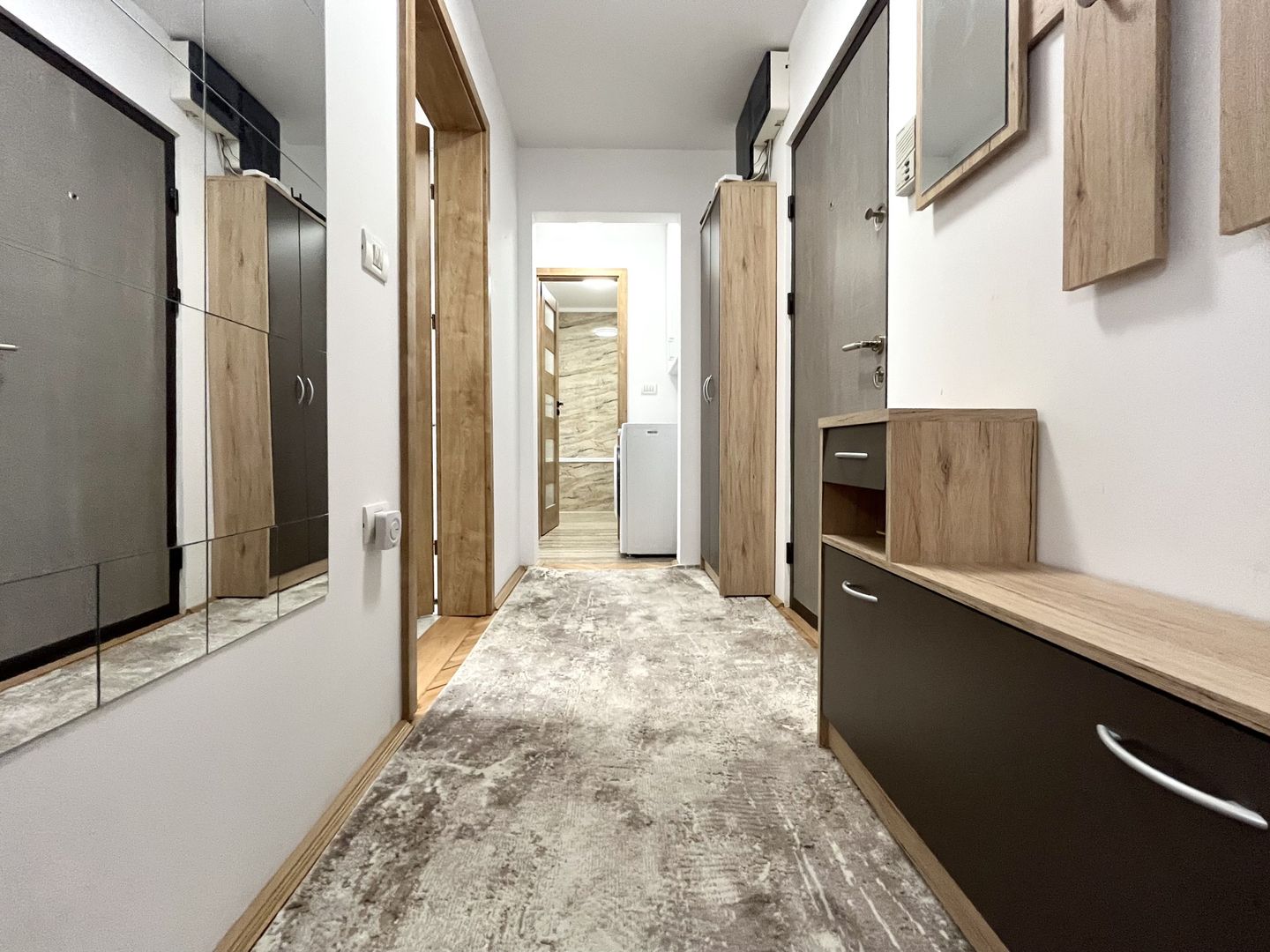 Apartament elegant si spatios – 2 Camere, Etaj 1, Girocului – Drubeta - Poză 6