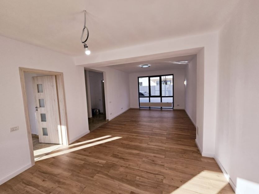 Casa etaj Ciorogarla - Poză 2