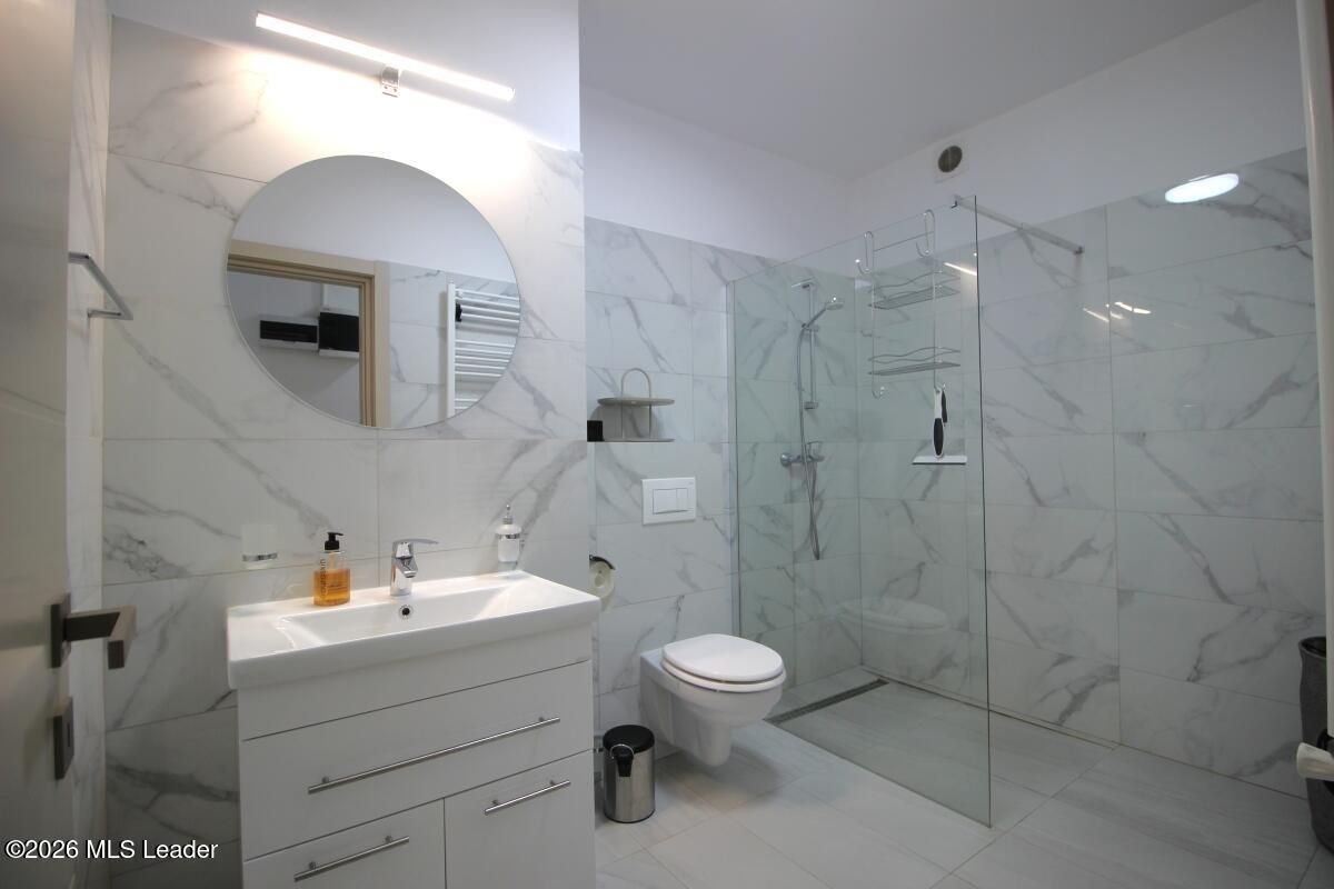 Piata Romana, 4 camere 138 MP total, Etaj 2/9, renovat - utilat, liber - Poză 44
