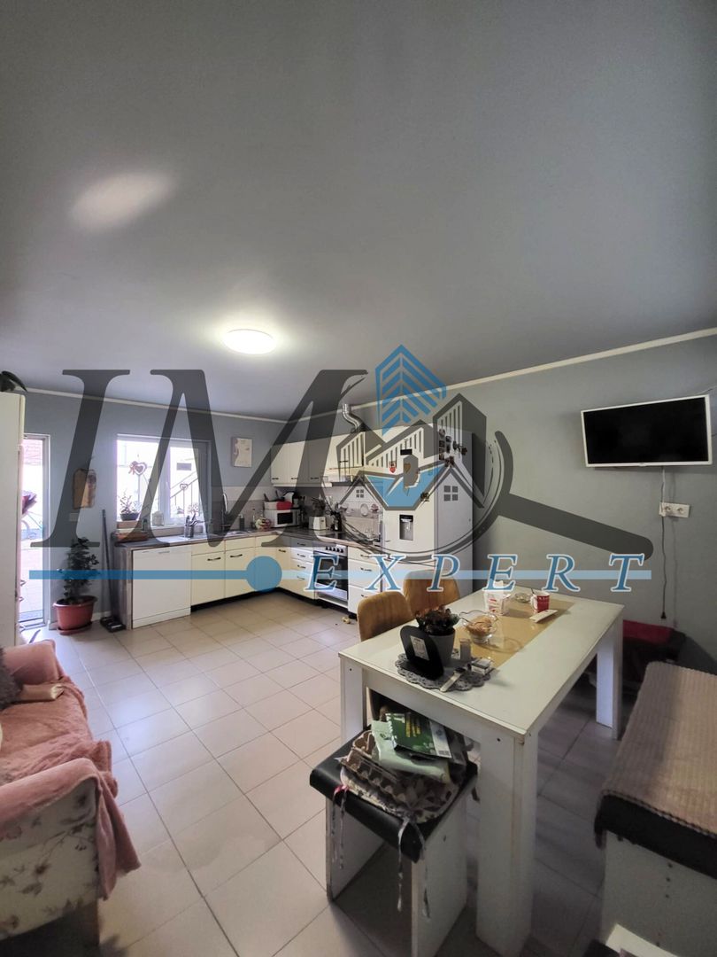 Casa moderna de vânzare intre Sebeș si Petresti - Poză 3