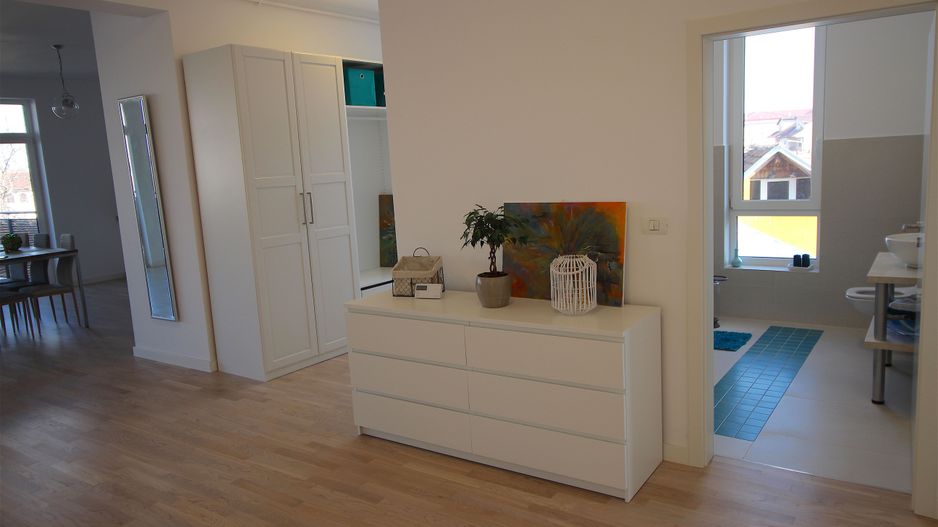 Apartament deosebit cu acces direct din lift - Poză 17