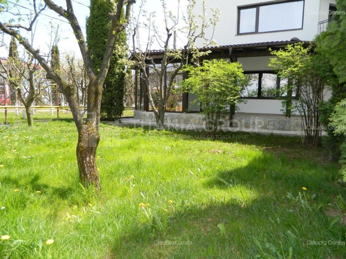 Apartament superb de 4 camere, curte proprie, zona Bartolomeu. - Poză 3