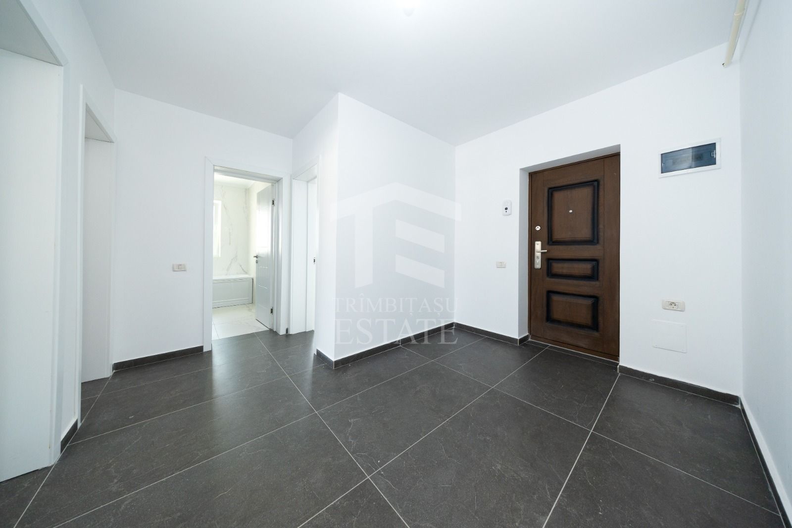 Subcetate|Coresi-Apartament 2 camere 60 mp+loc de parcare - Poză 17