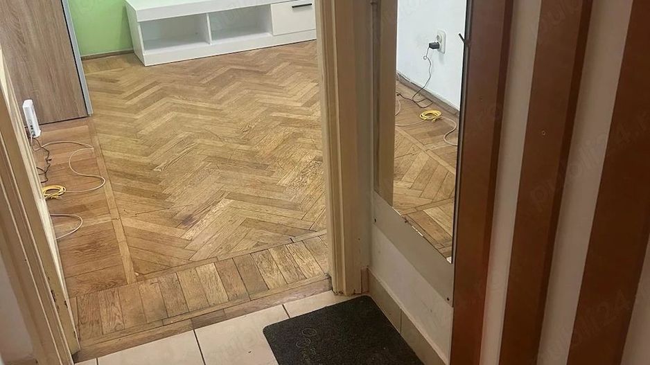 Garsonieră 26 mp, decomandată, boxă, mobilată, metrou Dristor 5 min - Poză 2
