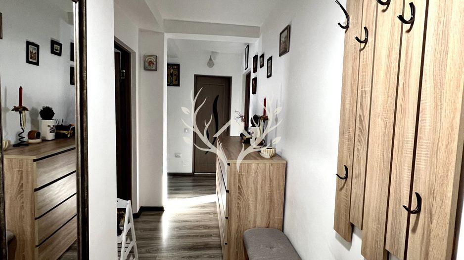 Apartament cu 2 camere decomandate, 2 balcoane, parcare | Str. Cetății - Poză 8