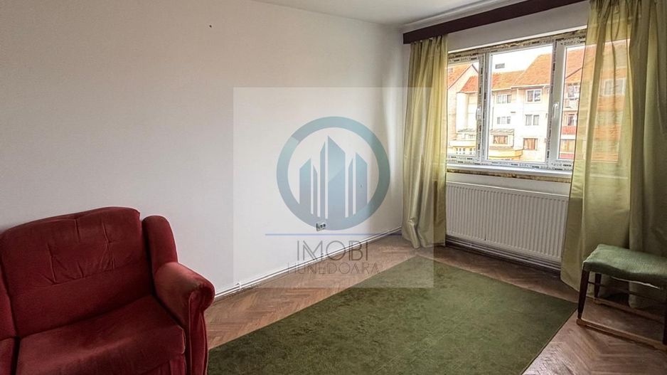 Apartament 2 camere decomandat situat Deva, strada Maraști etaj 4 - Poză 5
