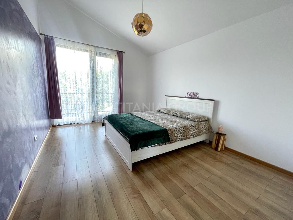 INVESTITIE Vila moderna + vila la rosu, teren 1480 padure - Poză 7