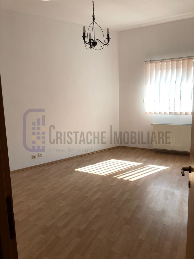 Birou tip duplex_160 mp_contorizare individuala_open space generos + 4 birouri - Poză 10