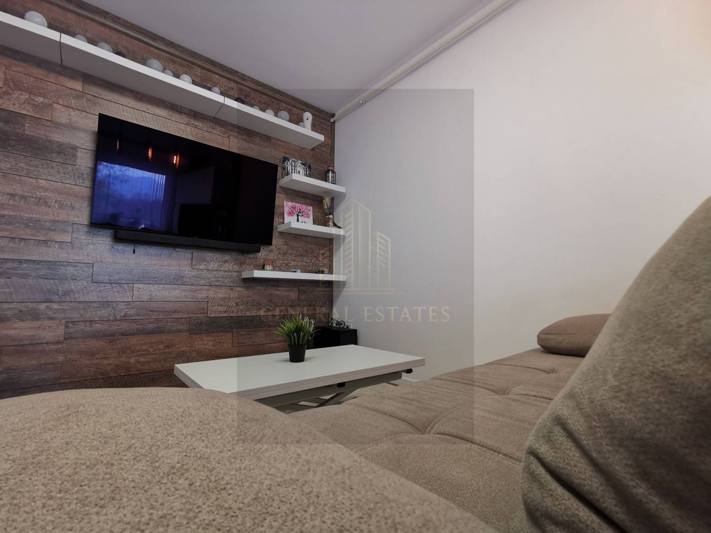 Luminos, spațios, perfect compartimentat – 4 camere Open-Space - Poză 17