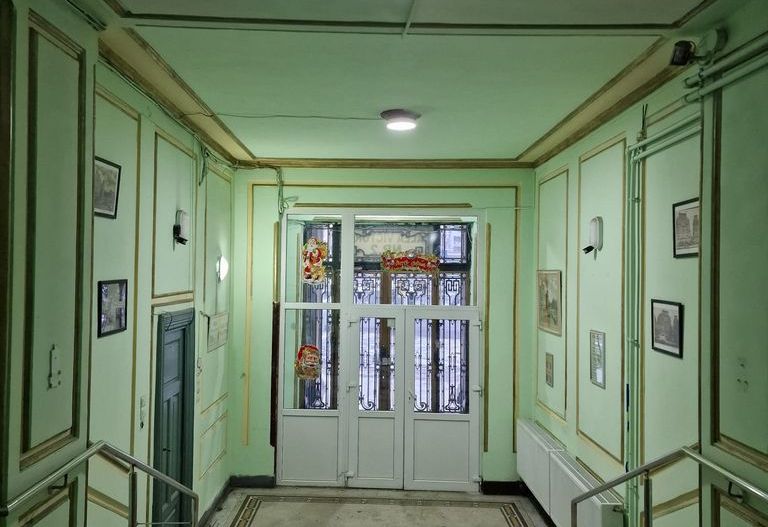 Apartament 2 camere Calea Victoriei, 60 mp, centrală proprie, 5 balcoane - Poză 2