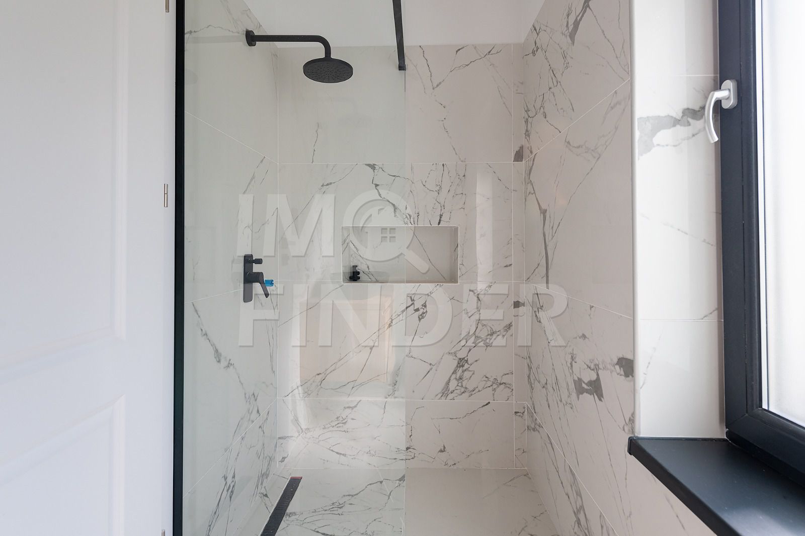 Vanzare apartament la casa 84 mp,  zona centrala, curte 200mp - Poză 4