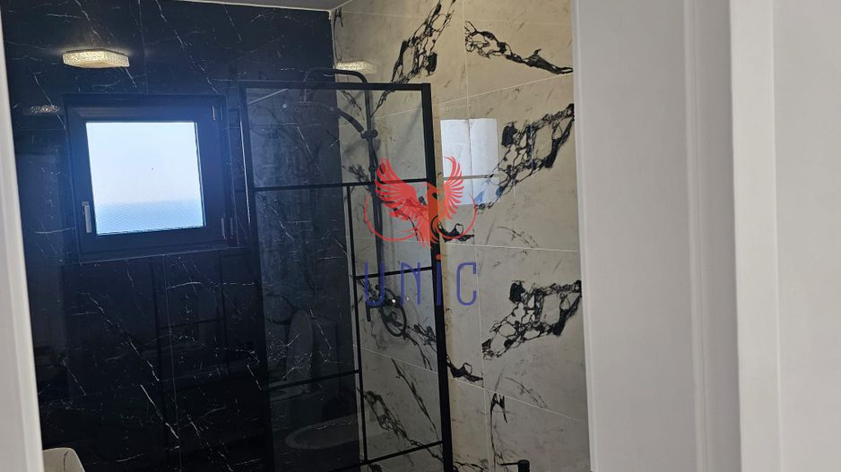 Vila 5 camere, zona rezidentiala . - Poză 13