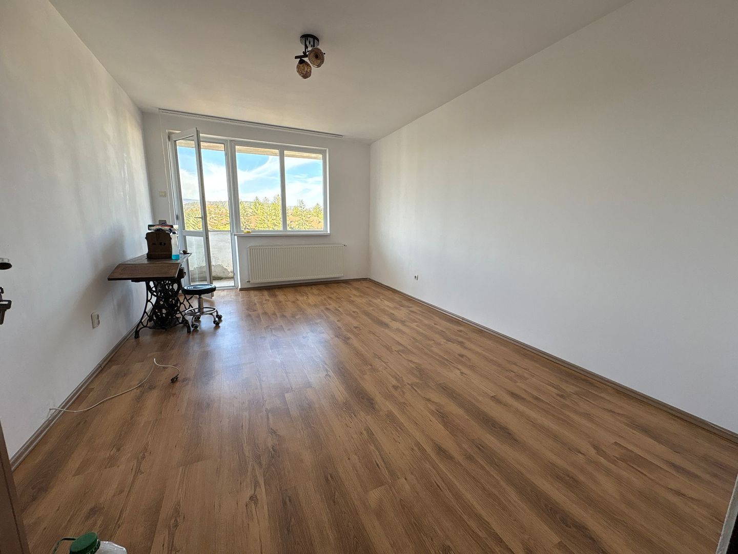 Apartament 2 camere 49 M² + balcon 10 M² cu priveliste Simeria - Poză 2