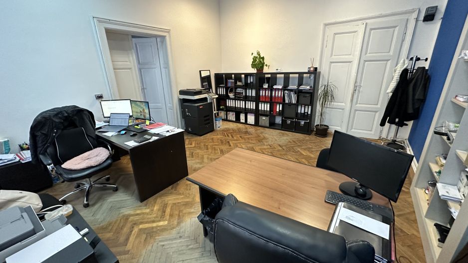 Ultracentral  format din 2 apartamente cu CF separat - Poză 1