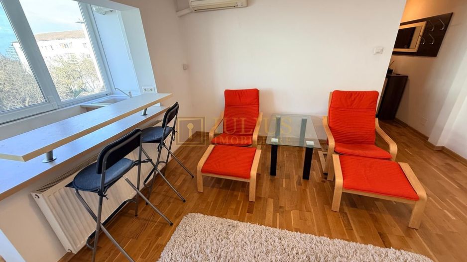 3 camere, zona Dambovita, apt superb, centrala proprie, disponibil imediat - Poză 3