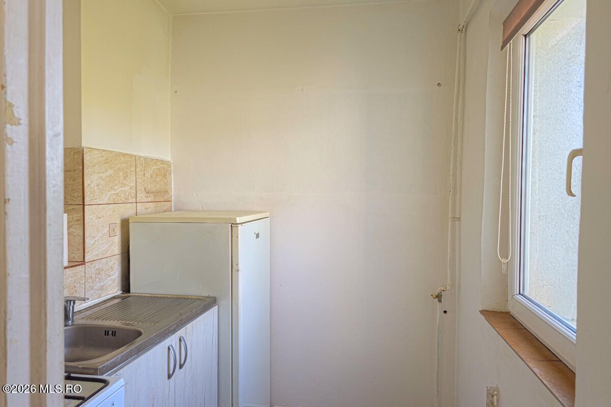 Sagului - Intrarea Raului - Apartament 2 Camere + Birou/Dormitor Mic - Poză 10