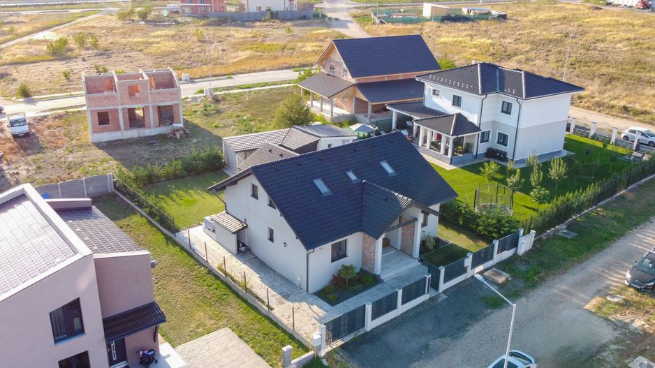 Casa deosebita de vanzare in Giarmata COMISION 0% CUMPARATOR - Poză 3