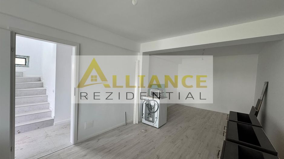 De vanzare Casa tip duplex Strada Rasaritului - Poză 2