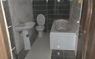 Apartament de vanzare - Poză 3