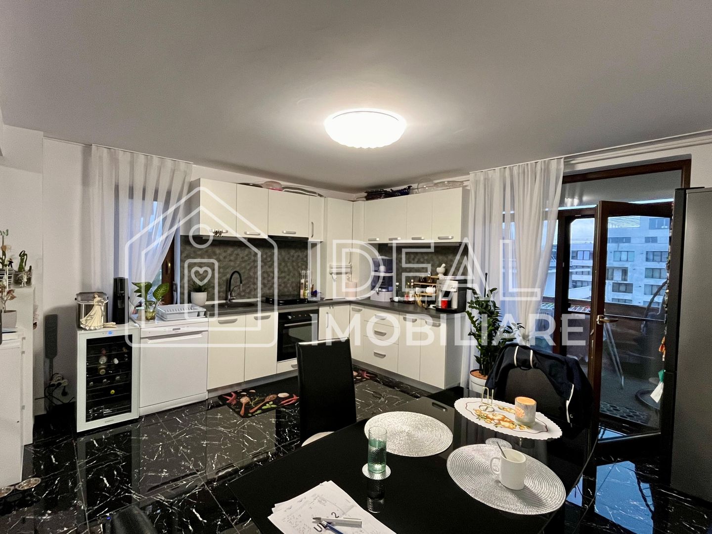 Penthouse cu 4 camere si terasa, complet Mobilat, zona Doamna Stanca - Poză 9